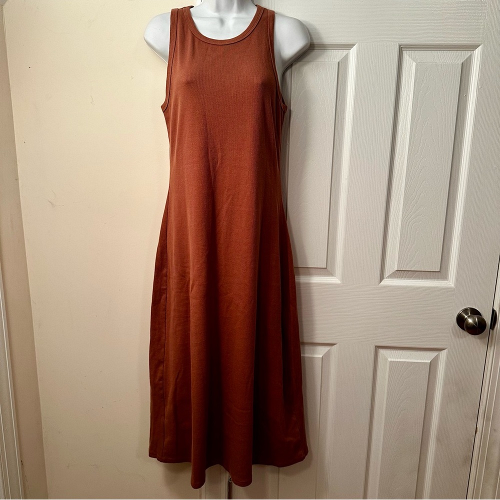 Bodycon Sleeveless Rust Midi Dress - Casual A-Line